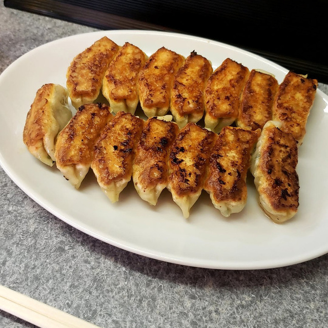 餃子専門店チャンピオン 小路店 小路 大阪メトロ 餃子 食べログ