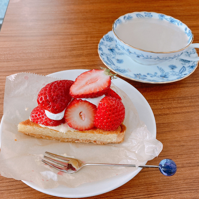 おやつカフェ ホリック おやつcafe Holic 谷町四丁目 カフェ 食べログ