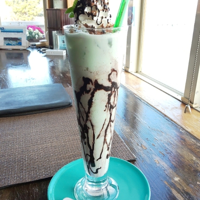 シャンティ Chantilly Beachside Cafe 千代崎 カフェ 食べログ