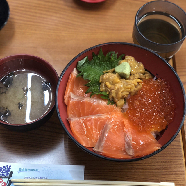 海鮮ダイニング 丼 海鮮dining どん 西敦賀 海鮮丼 食べログ