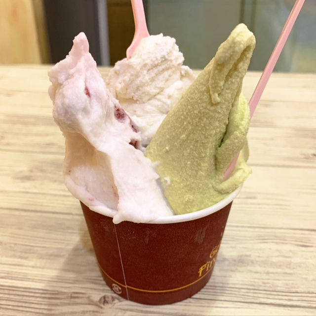 フィレンツェ みなとみらい アイスクリーム 食べログ