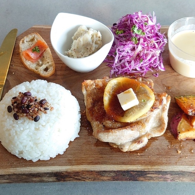 王様の耳はロバの耳 春日町 洋食 欧風料理 その他 食べログ