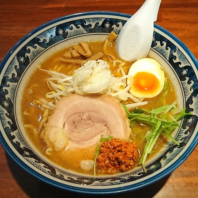 助六(すけろく) - 本郷三丁目(ラーメン)の写真(食べログが提供するog:image)
