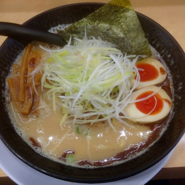らーめん 天地人 難波店 難波 南海 ラーメン 食べログ