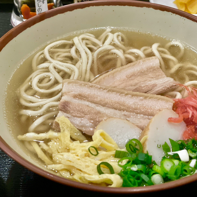 どんぶりの店 志貴 - 那覇空港（丼もの（その他））の写真（食べログが提供するog:image）