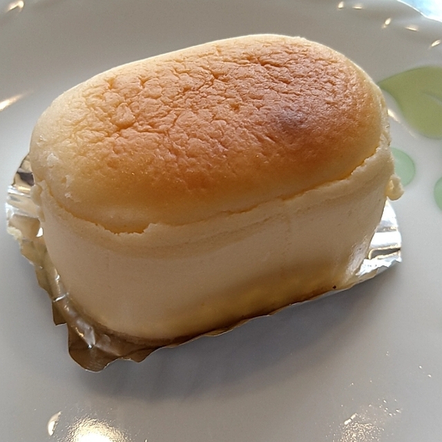 タルトゥーヤ 小出 ケーキ 食べログ