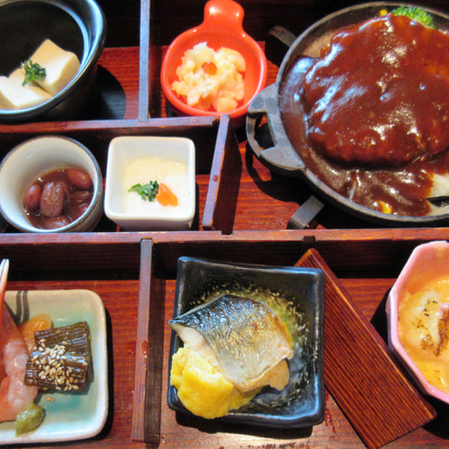 cafe 色内食堂（カフェ イロナイショクドウ） - 小樽（カフェ）の写真（食べログが提供するog:image）