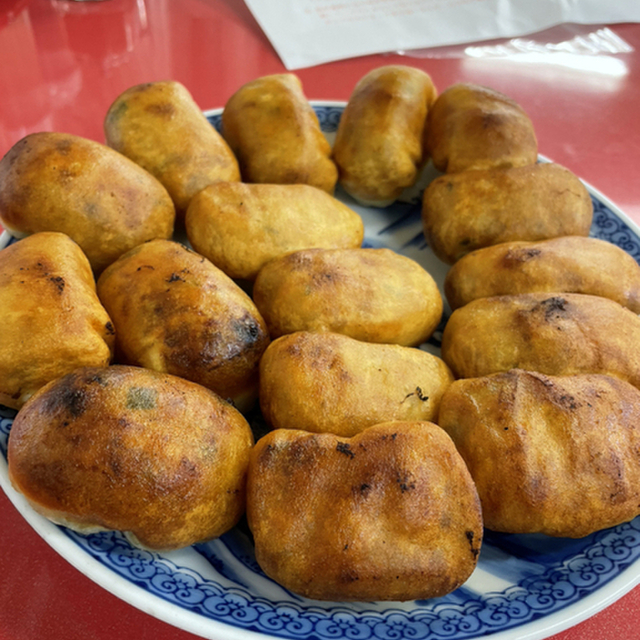 ホワイト餃子店 野田本店 ホワイトギョウザ 愛宕 餃子 食べログ