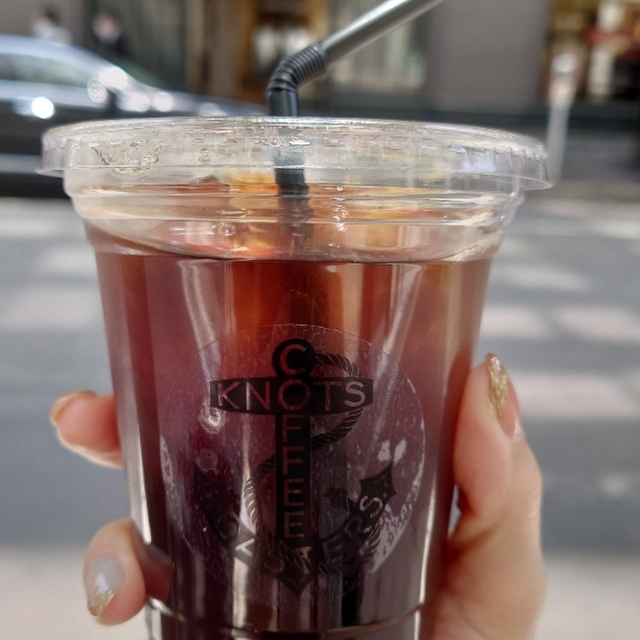 ノッツ コーヒー ロースターズ（KNOTS COFFEE ROASTERS.） - 有楽町（コーヒー専門店）の写真（食べログが提供するog:image）