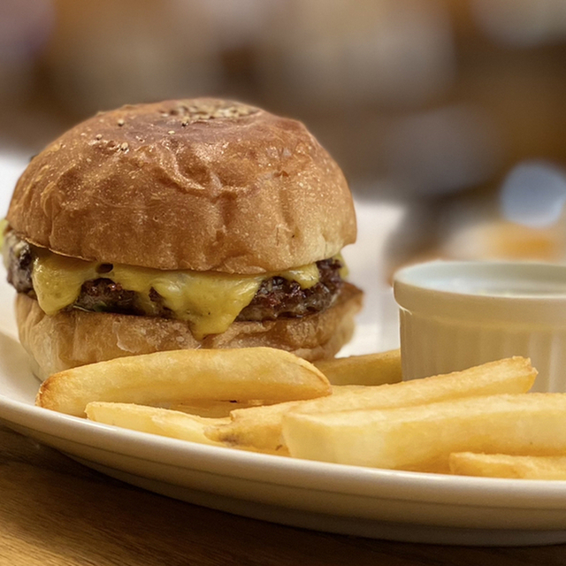 シェリーズバーガーカフェ Sherry S Burger Cafe 武蔵小山 ハンバーガー 食べログ