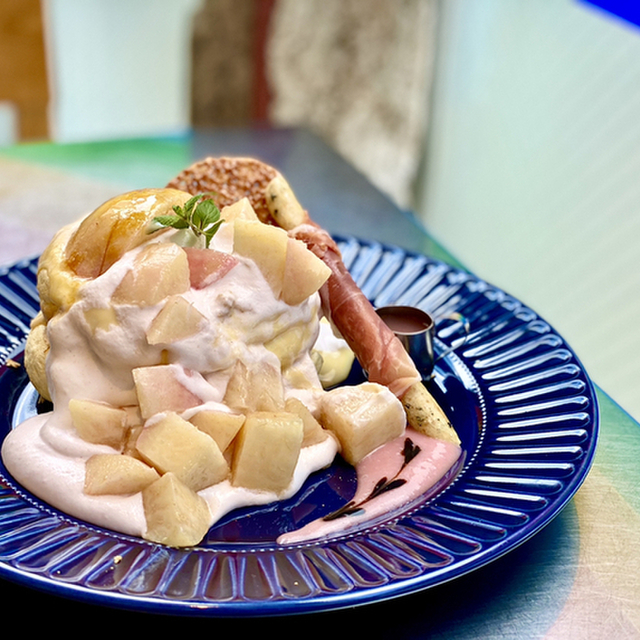 レインボーパンケーキ（RAINBOW PANCAKE） - 明治神宮前（パンケーキ）の写真（食べログが提供するog:image）