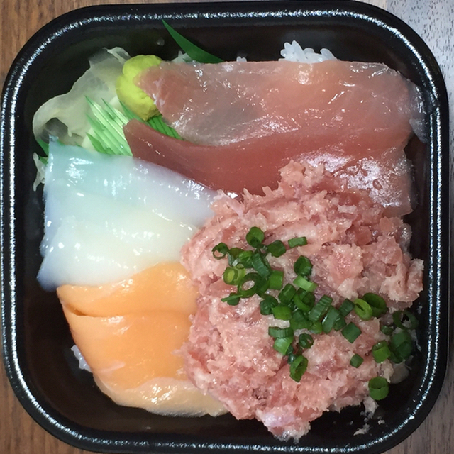 浜っ亭丼丸 一宮店 島氏永 海鮮丼 食べログ