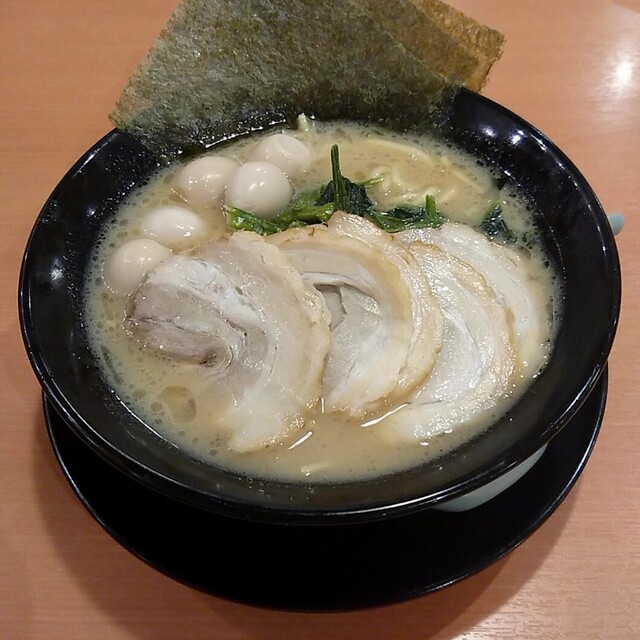 横浜家系ラーメン こめよし家 関マーゴ店 刃物会館前 ラーメン 食べログ