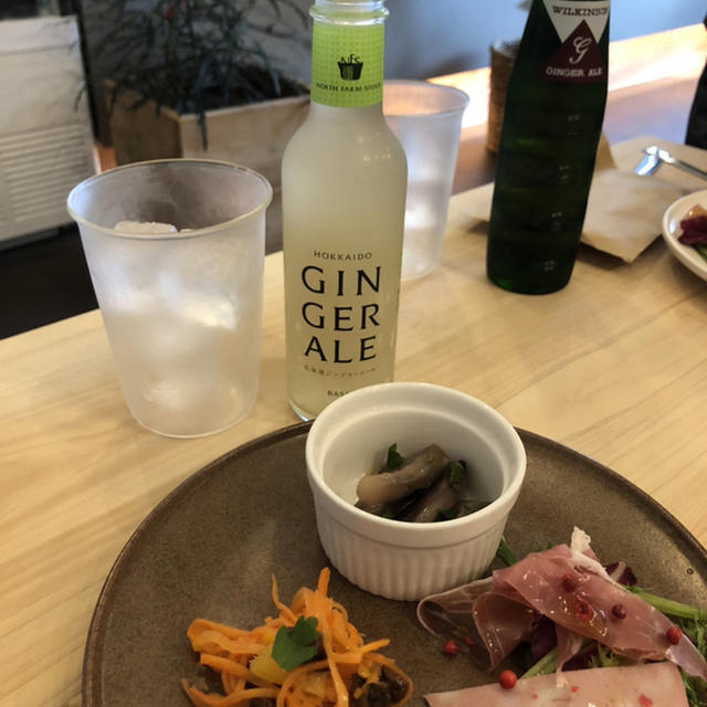 Brook Pizzeria ブルック ピッツェリア 泊 ピザ 食べログ