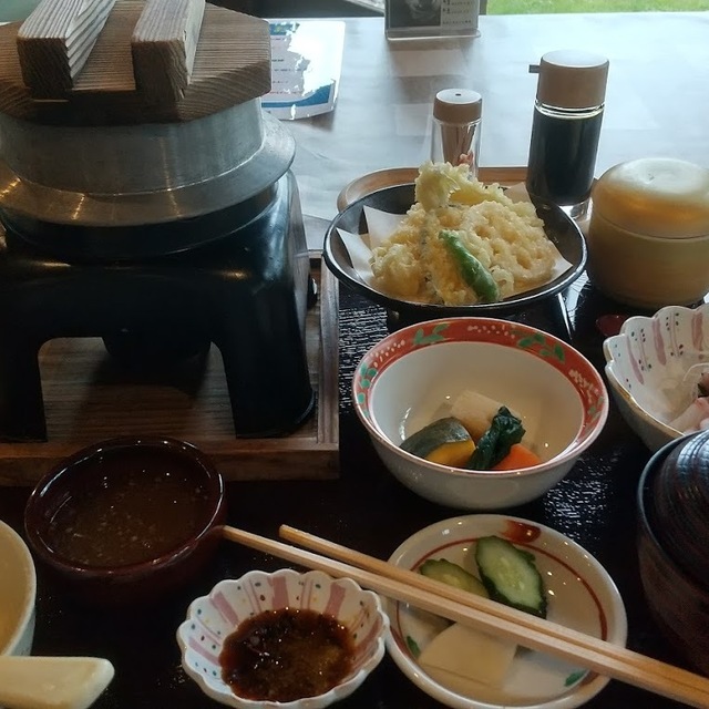レストラン まつぼっくり 岩水寺 懐石 会席料理 食べログ