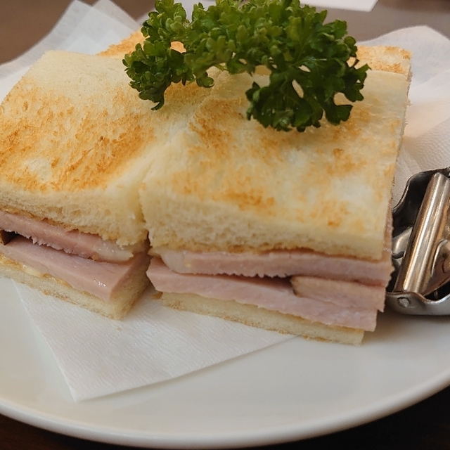 ウエスト ベイカフェ ヨコハマ（WEST BAY CAFE） - 横浜（カフェ）の写真（食べログが提供するog:image）