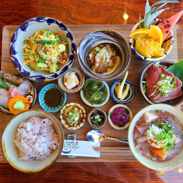 太陽食堂 てぃーだ 本部町 沖縄料理 ネット予約可 食べログ 太陽食堂 てぃーだ 本部町 沖縄料理 ネット予約可 食べログ