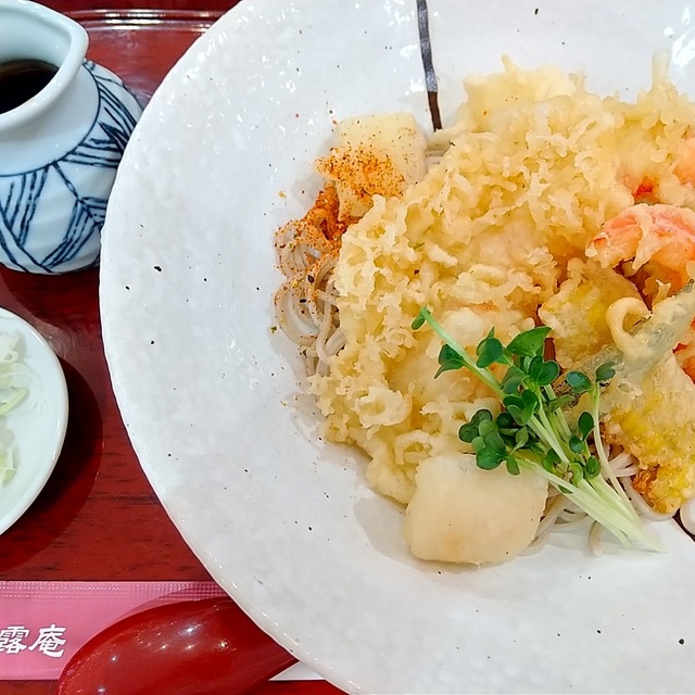 そばと野菜 鎌倉峰本 芳露庵>