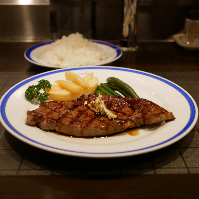 ル・モンド 新宿店(Le Monde) - 新宿(ステーキ)の写真(食べログが提供するog:image)
