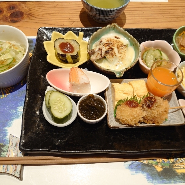 味処 坂(アジドコロサカ) - 山本(割烹・小料理)の写真(食べログが提供するog:image)