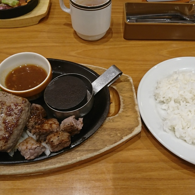 ココス 徳島中吉野町店 徳島 ファミレス 食べログ