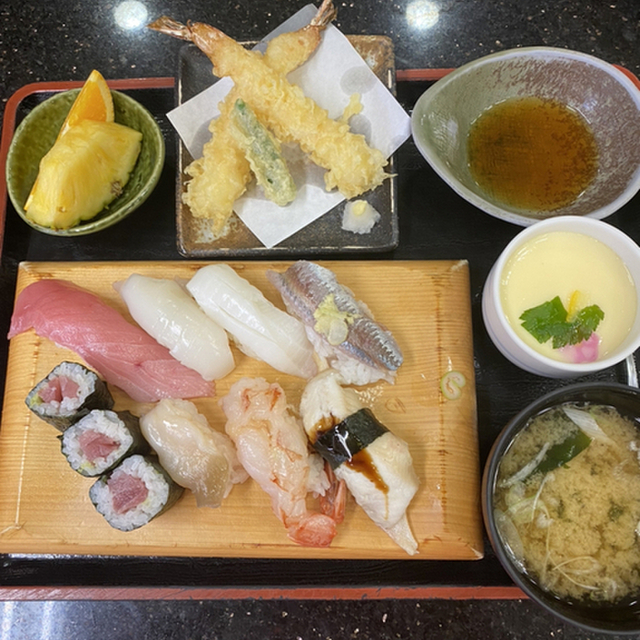 ジャンボおしどり寿司 希望ヶ丘店 希望ケ丘 回転寿司 食べログ