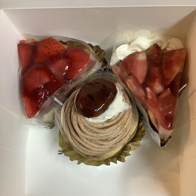 洋菓子工房アカシア - 高野（ケーキ）の写真（食べログが提供するog:image）