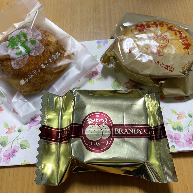 ケーキ工房・ラ・セーヌ本店 - くぬぎ山(ケーキ)の写真(食べログが提供するog:image)