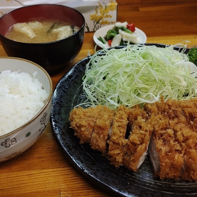 丸雄 - 雑色（とんかつ）の写真（食べログが提供するog:image）