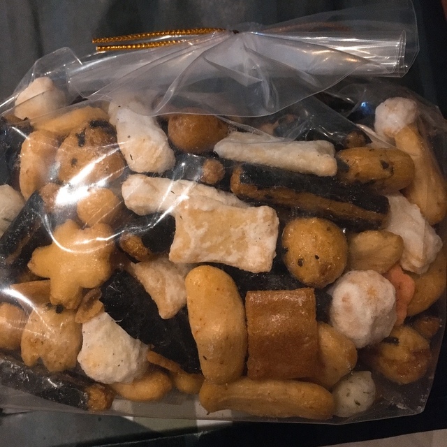 御あられ処 さかぐち - 市ケ谷（せんべい）の写真（食べログが提供するog:image）