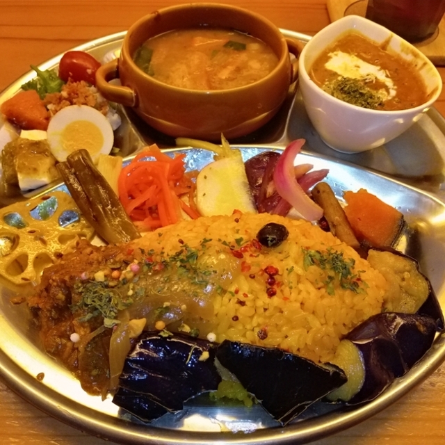 Spice Curry&Pickles Yellow (祇園四条/カレーライス)
