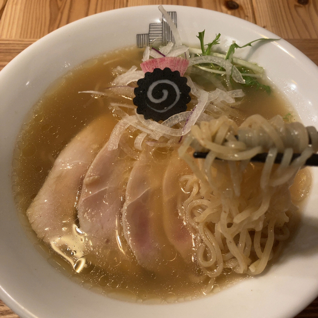 METRO RAMEN - 神戸三宮(阪急)(ラーメン)の写真(食べログが提供するog:image)