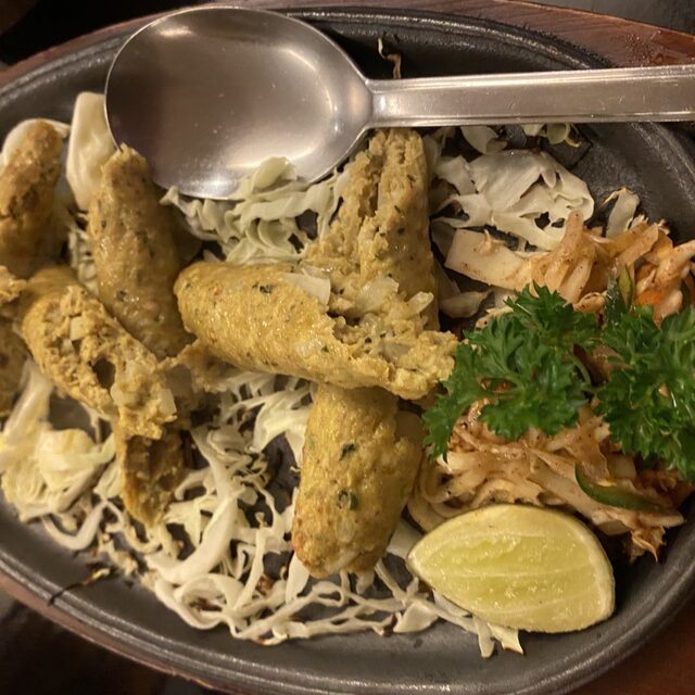 Sitara Indian Cuisine スラバヤ/インド料理 食べログ