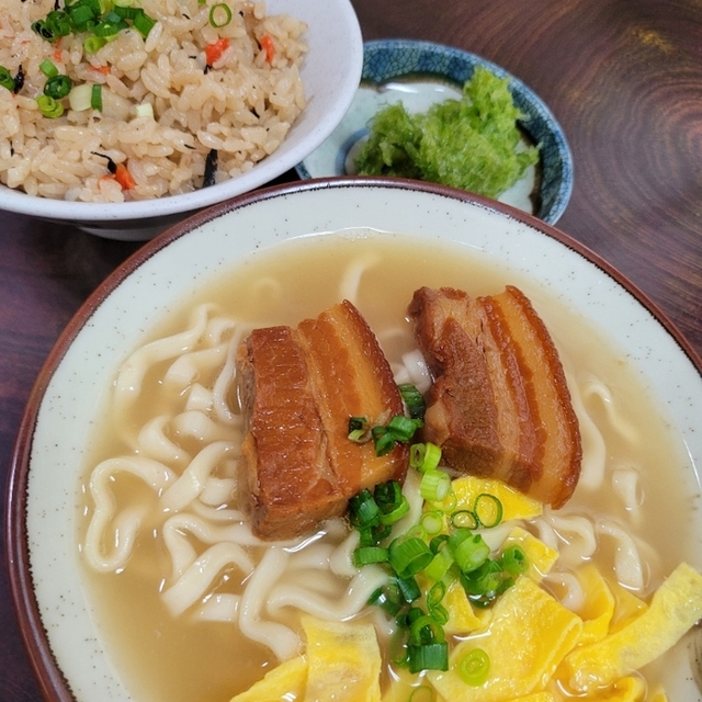 浜屋(はまや) - 北谷町(沖縄そば)の写真(食べログが提供するog:image)