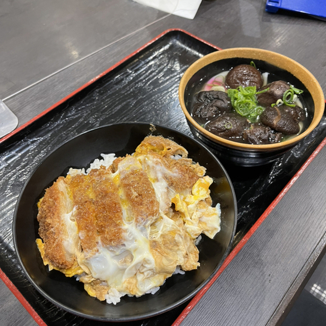 口コミ一覧 : 資さんうどん 佐賀兵庫店 - 佐賀/うどん [食べログ] 資さんうどん 佐賀兵庫店 (佐賀/うどん)