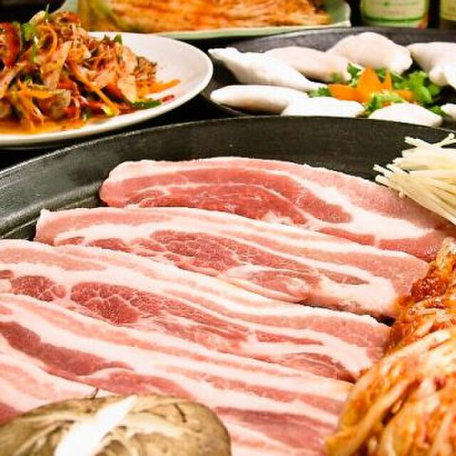 21年版 新大久保の食べ放題ディナーならここ 新大久保好きおすすめの15店 カジュアル コスパ チーズタッカルビ 回転火鍋など アニーお祝い体験マガジン By ギフトモール