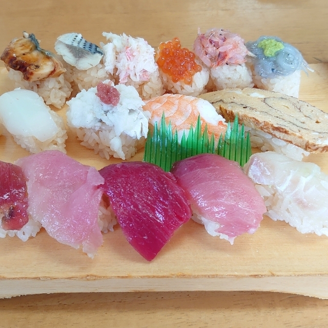 金寿司 地魚定（じざかなてい） - 焼津（寿司）の写真（食べログが提供するog:image）