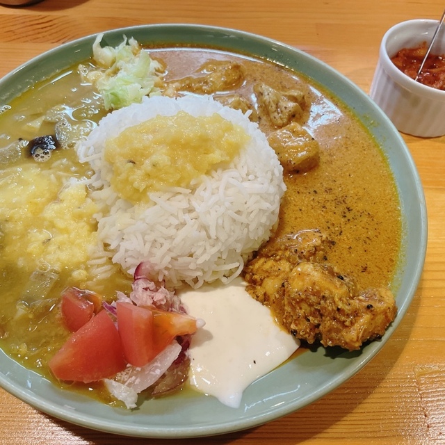 ポラポラ食堂 (赤坂/インド料理)