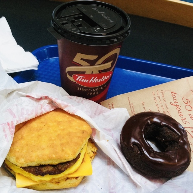 Tim Hortons 1200 Tiffin Ave （ティムホートンズ） オハイオ州/ドーナツ 食べログ