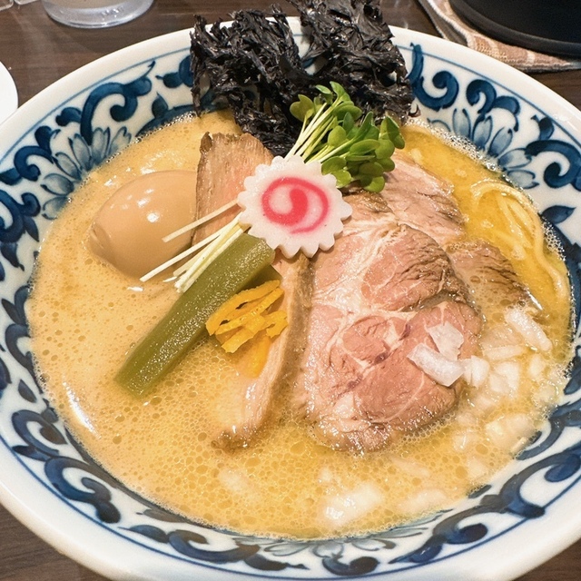 名物よだれ鶏と濃厚鶏白湯麺MATSURIKA 武蔵新田 - 武蔵新田（ラーメン）の写真（食べログが提供するog:image）