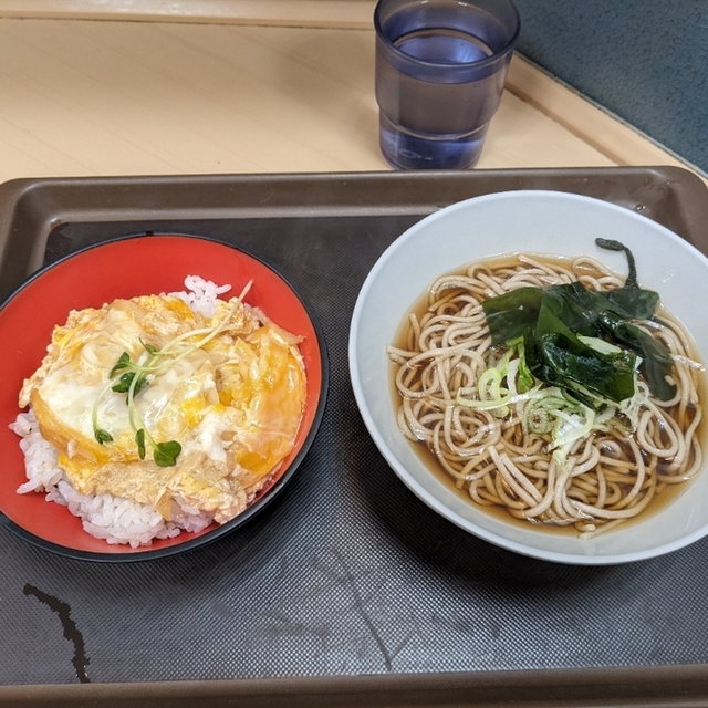 名代 富士そば 小滝橋店 - 新宿西口（そば）の写真（食べログが提供するog:image）