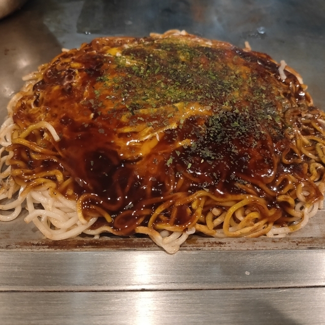 広島風お好み焼き 菊丸 - 町屋駅前（お好み焼き）の写真（食べログが提供するog:image）
