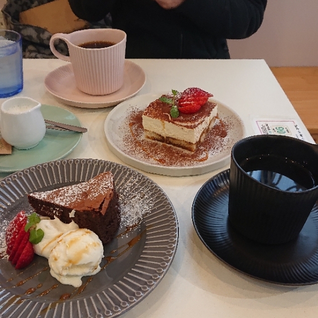 ウィークエンド グリーン＆カフェ（Weekend Green&Cafe） - 和泉多摩川（カフェ）の写真（食べログが提供するog:image）