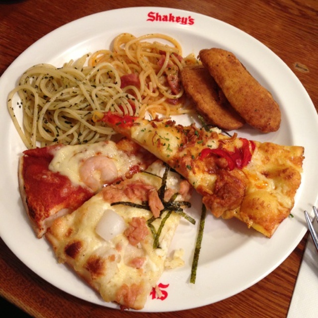 閉店 シェーキーズ 原宿店 Shakey S 明治神宮前 ピザ 食べログ