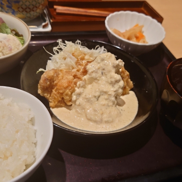 博多もつ鍋やまや 北千住店 - 北千住(居酒屋)の写真(食べログが提供するog:image)