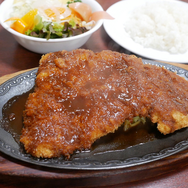 カインドコックの家 カトレア (阿漕/洋食)