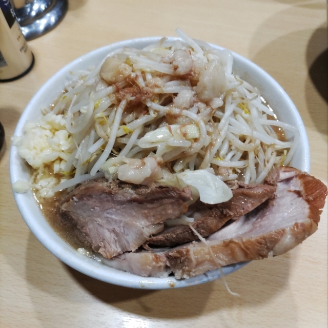 ラーメン二郎 八王子野猿街道店 ２ - 京王堀之内（ラーメン）の写真（食べログが提供するog:image）
