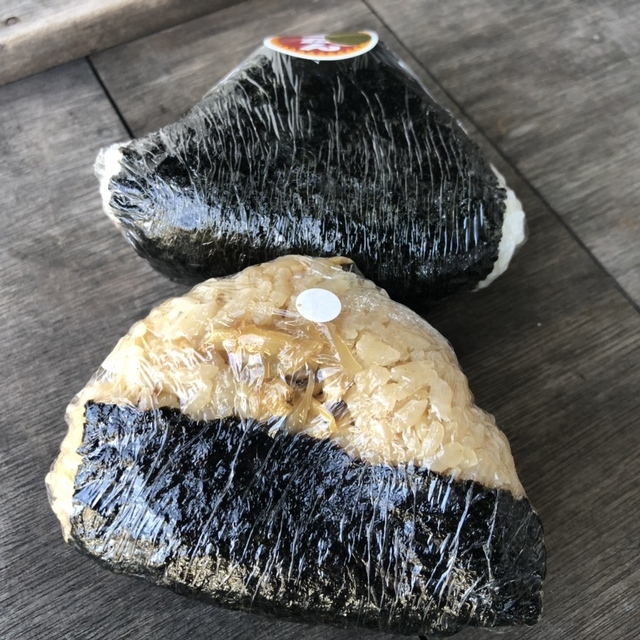 おにぎり屋 丸豊(オニギリヤマルトヨ) - 築地市場(おにぎり)の写真(食べログが提供するog:image)