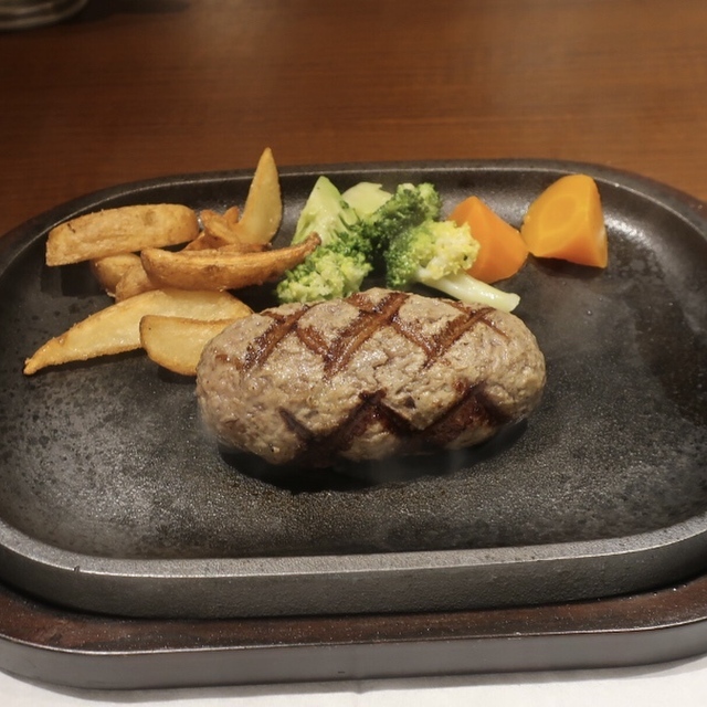 肉バル アルカサール - 神保町（ハンバーグ）の写真（食べログが提供するog:image）