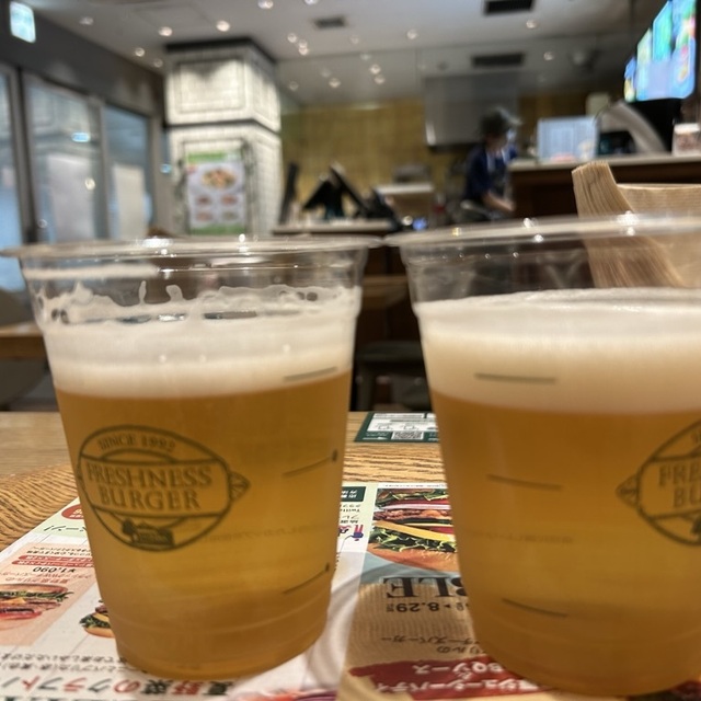 フレッシュネスバーガー Echika池袋店 - 池袋（ハンバーガー）の写真（食べログが提供するog:image）